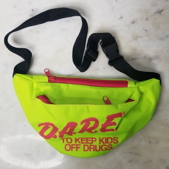 dare fanny pack